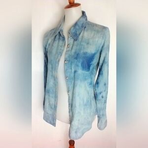 PRETTY REBELLIOUS SOFT DISTRESSED BLOUSE